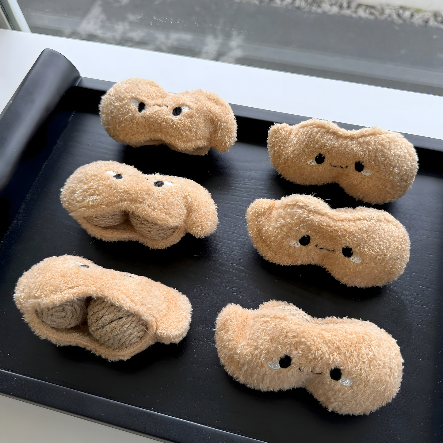 Peanut Cat Teaser — Durable Sisal Rope Ball Toy for Kittens (Easy Storage)