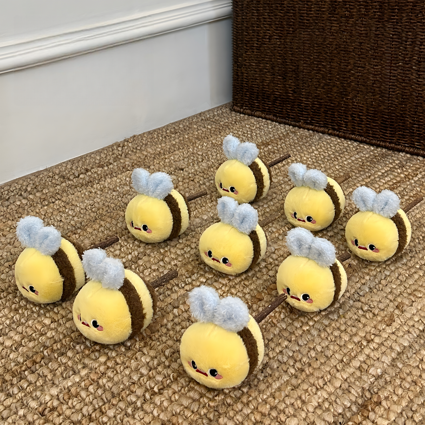 Bee Cat Chew Toy — Replaceable Matatabi Stick Teaser for Boredom Relief