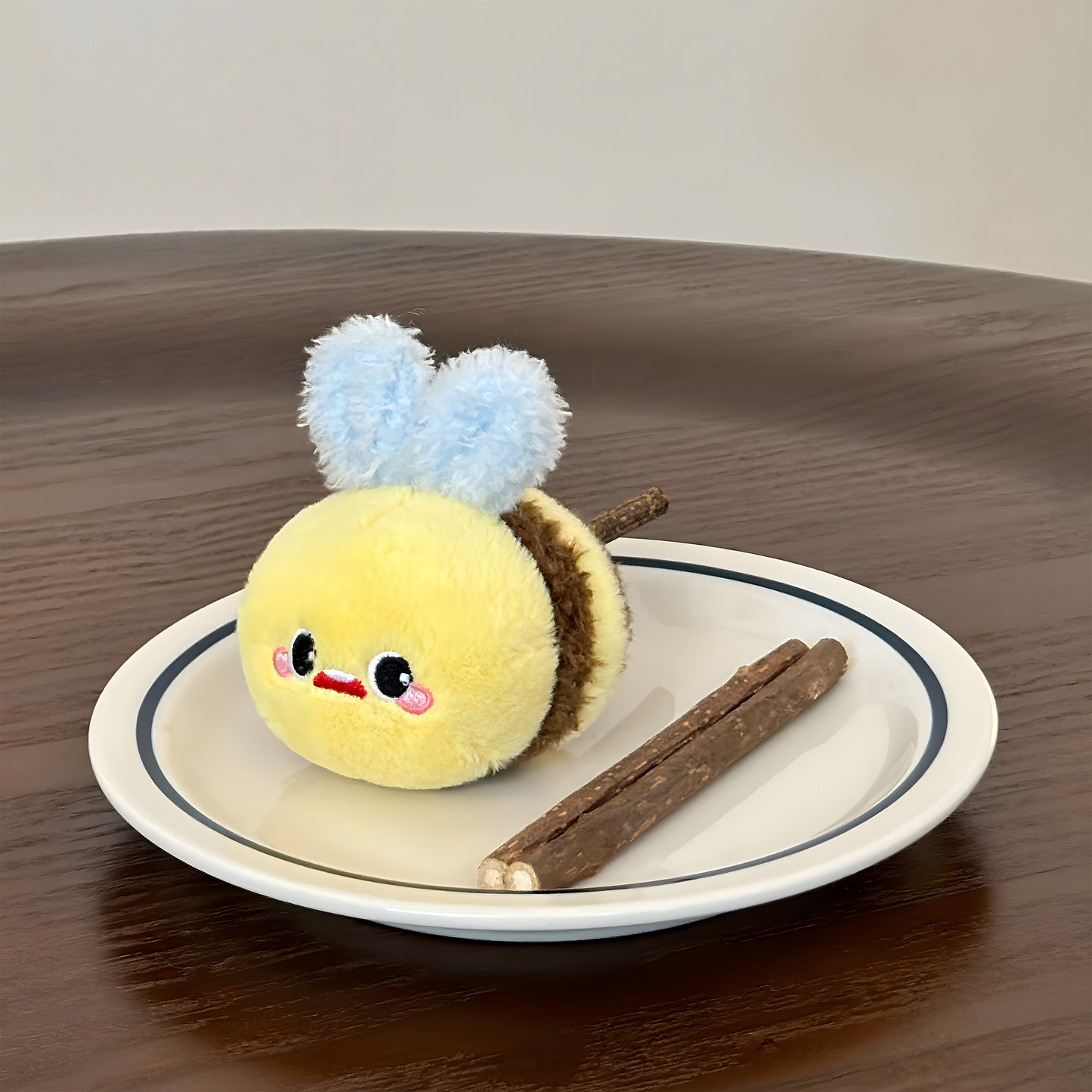 Bee Cat Chew Toy — Replaceable Matatabi Stick Teaser for Boredom Relief